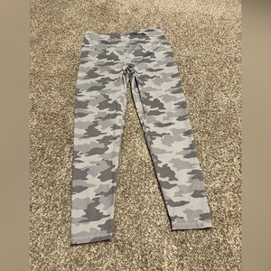 KYODAN high rise compression camouflage active workout leggings (M)